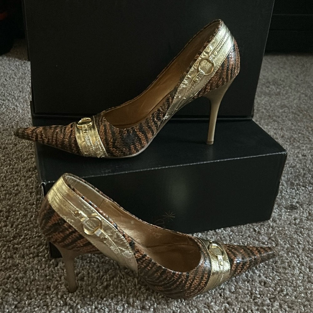 Gold tiger print heels!! (FREE WITH ANY OTHER PURCHASE)